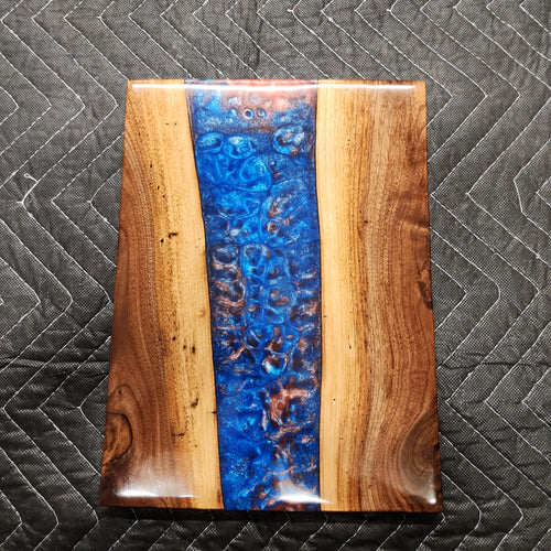 9 x 12 epoxy cutting board