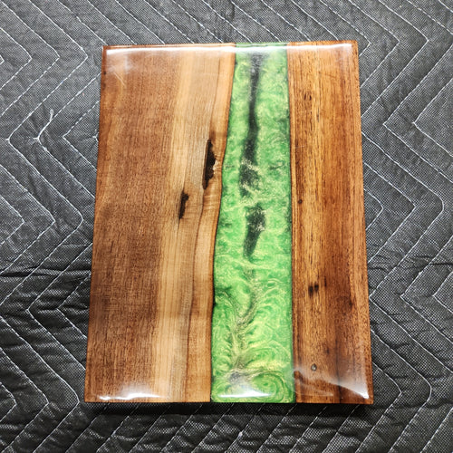 9 x 12 epoxy cutting board