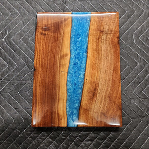 9 x 12 epoxy cutting board