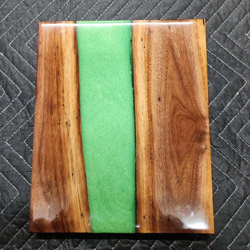 9 x 12 epoxy cutting board