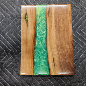 9 x 12 epoxy cutting board