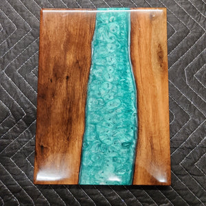 9 x 12 epoxy cutting board