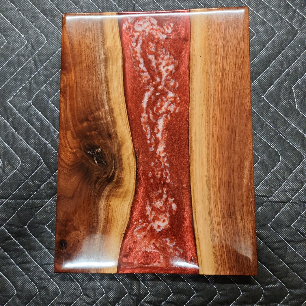 9 x 12 epoxy cutting board