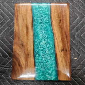 9 x 12 epoxy cutting board