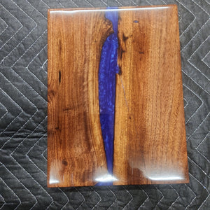 9 x 12 epoxy cutting board