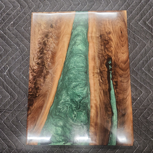 12 x 16 epoxy cutting board