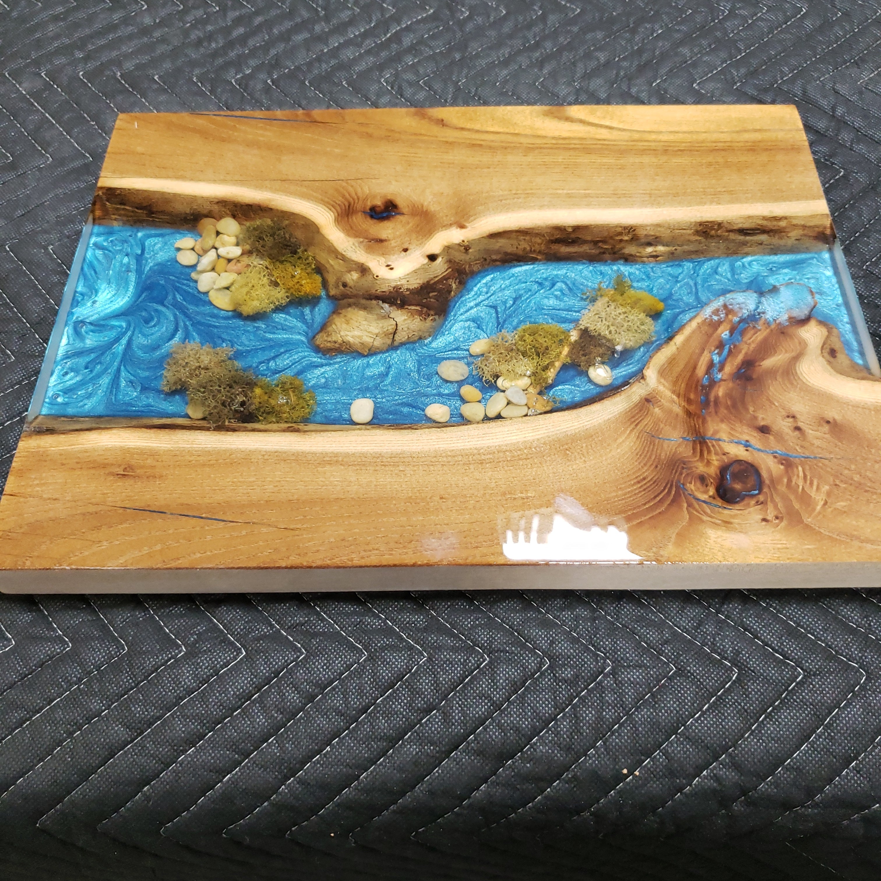 My very first resin/ wood cutting board. Simple but beautiful